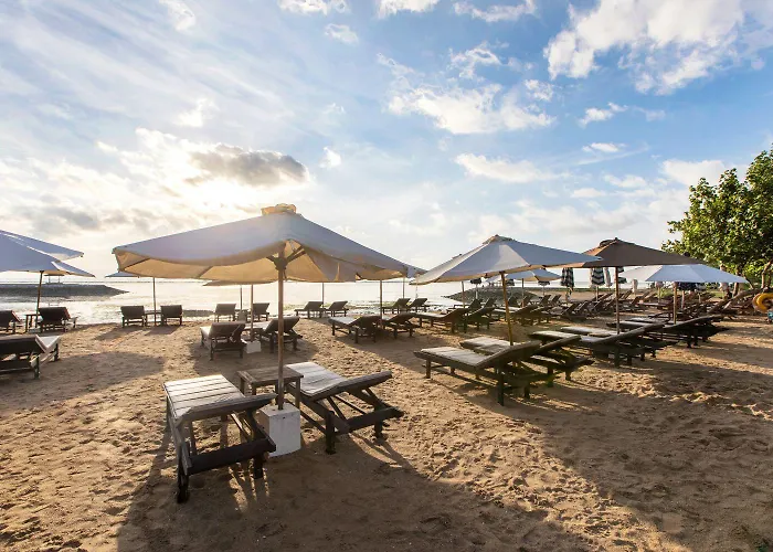 ホテル Pantai Karang サヌール